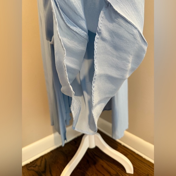 Reiss stunning blue dress size 4 never worn
Open back with tie - Picture 6 of 16